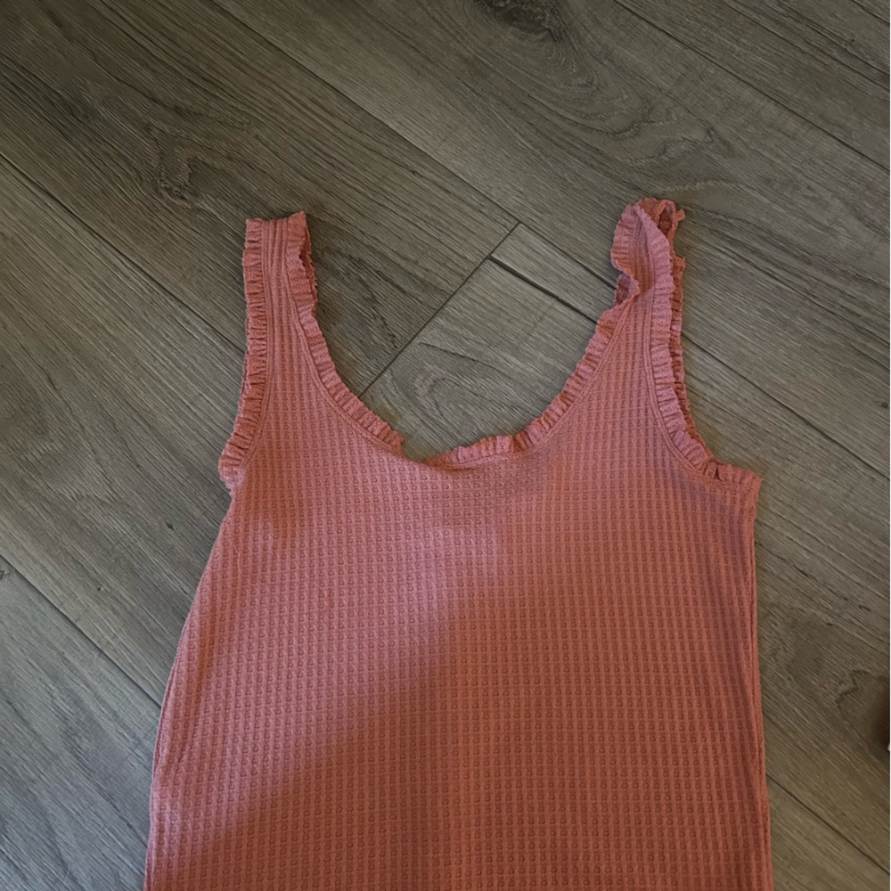 Wild Fable Coral Ruffled Sleeveless Blouse - Picture 4 of 10